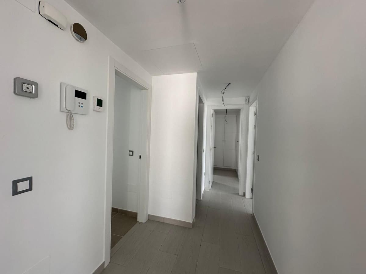 3 quarto Penthouse para venda em Estepona com piscina - 525 000 € (Ref: 9479830)