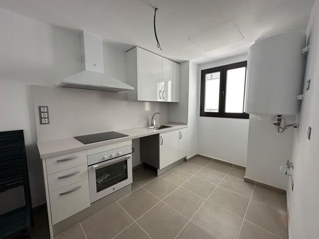 3 quarto Penthouse para venda em Centro, Estepona com piscina - 525 000 € (Ref: 9479830)