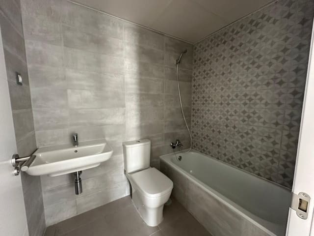 3 quarto Penthouse para venda em Centro, Estepona com piscina - 525 000 € (Ref: 9479830)