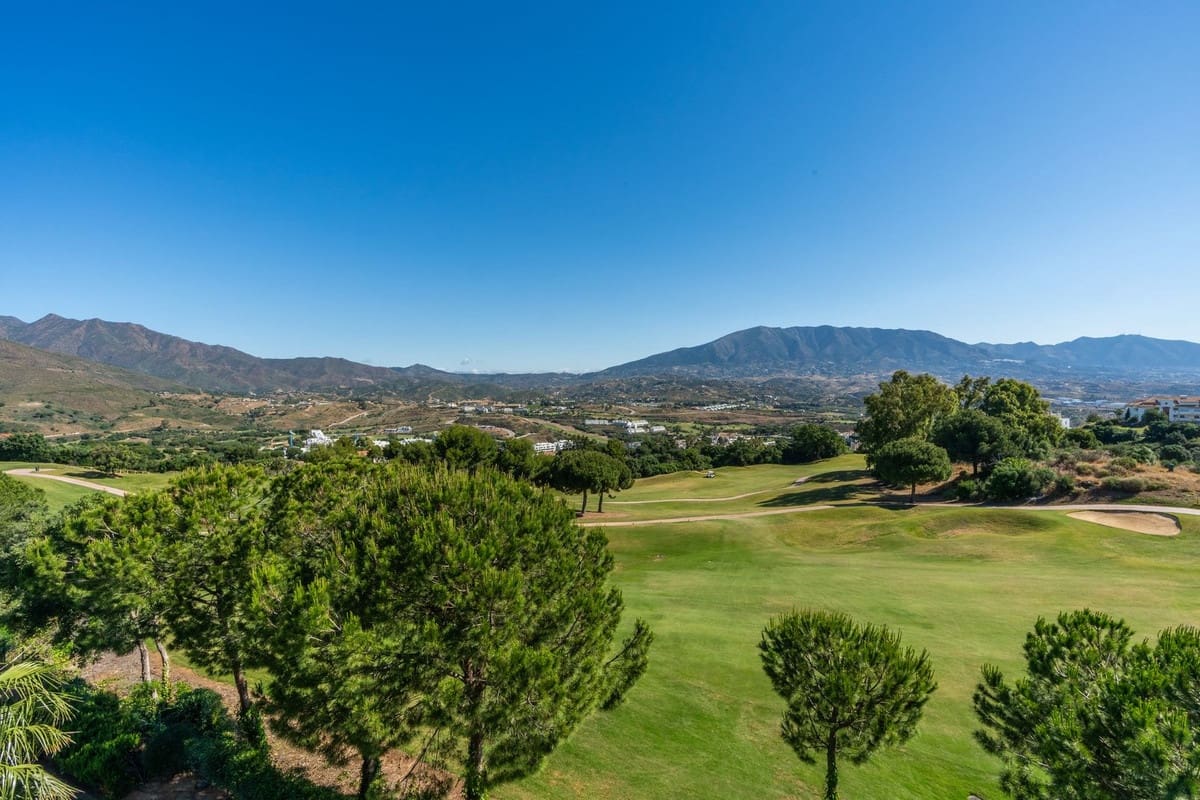 3 soveværelse Penthouse til salg i La Cala Golf med swimmingpool garage - € 525.000 (Ref: 9479831)