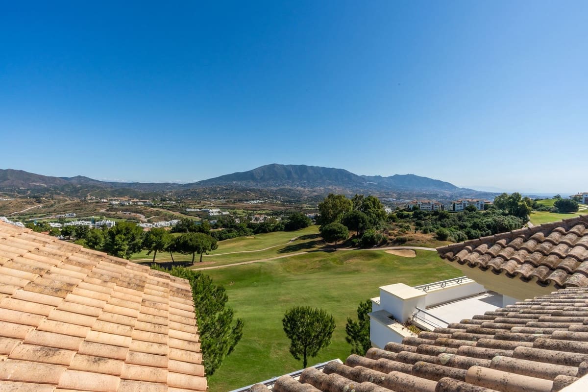 3 soveværelse Penthouse til salg i La Cala Golf med swimmingpool garage - € 525.000 (Ref: 9479831)