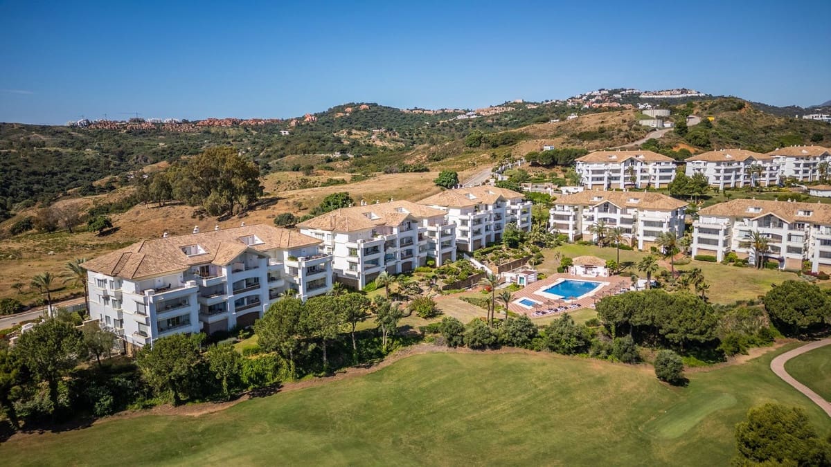 3 soveværelse Penthouse til salg i La Cala Golf med swimmingpool garage - € 525.000 (Ref: 9479831)