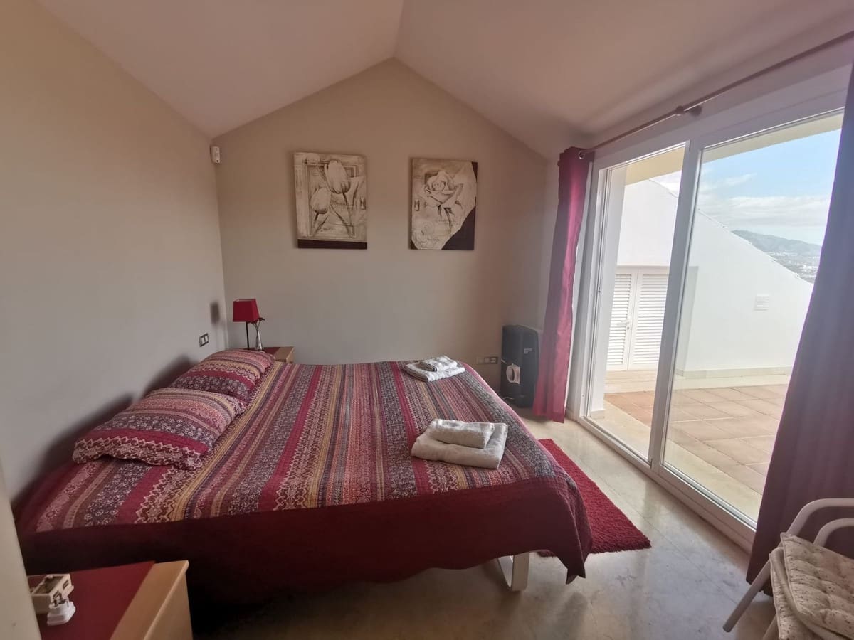 3 soveværelse Penthouse til salg i La Cala Golf med swimmingpool - € 525.000 (Ref: 9479832)