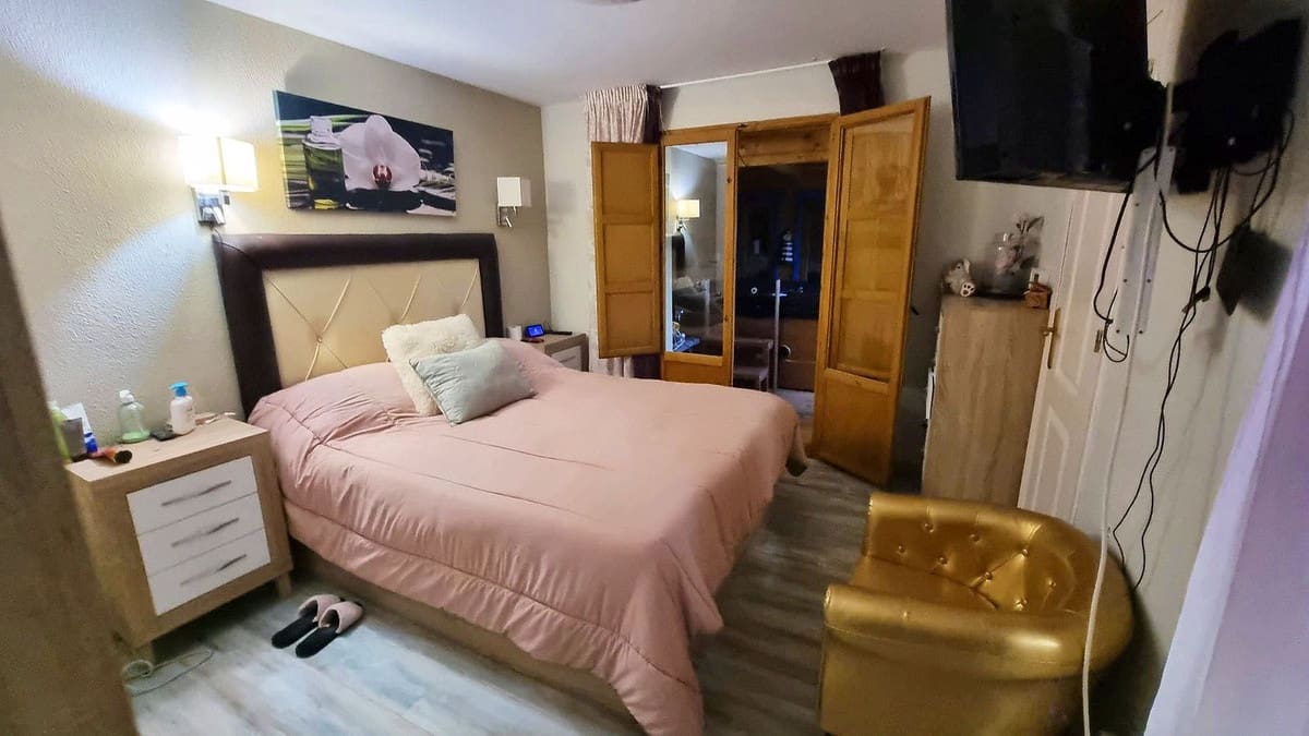 Chalet de 3 habitaciones en El Faro en venta - 525.000 € (Ref: 9479834)