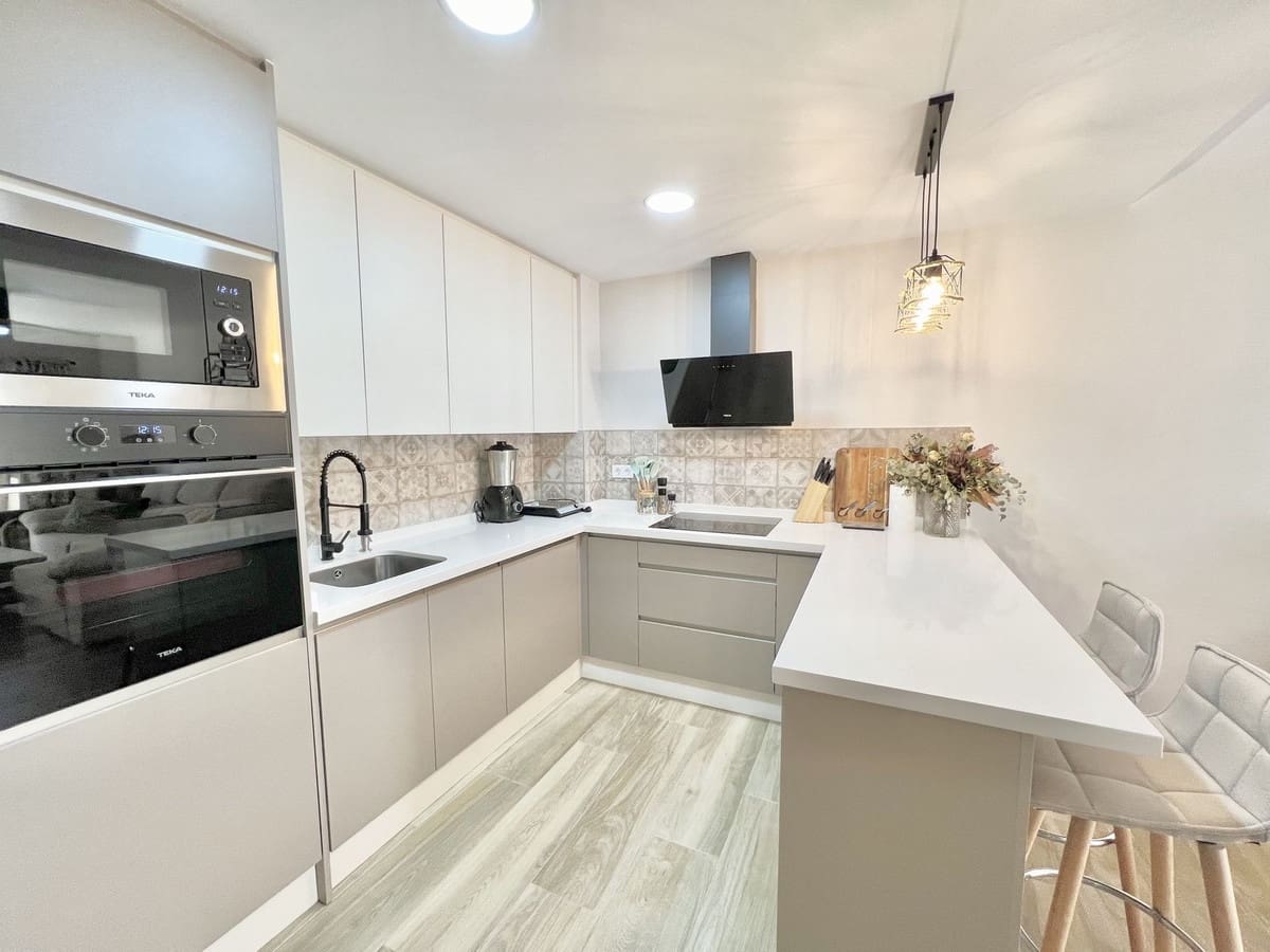 2 sovrum Lägenhet till salu i Fuengirola med garage - 530 000 € (Ref: 9479839)