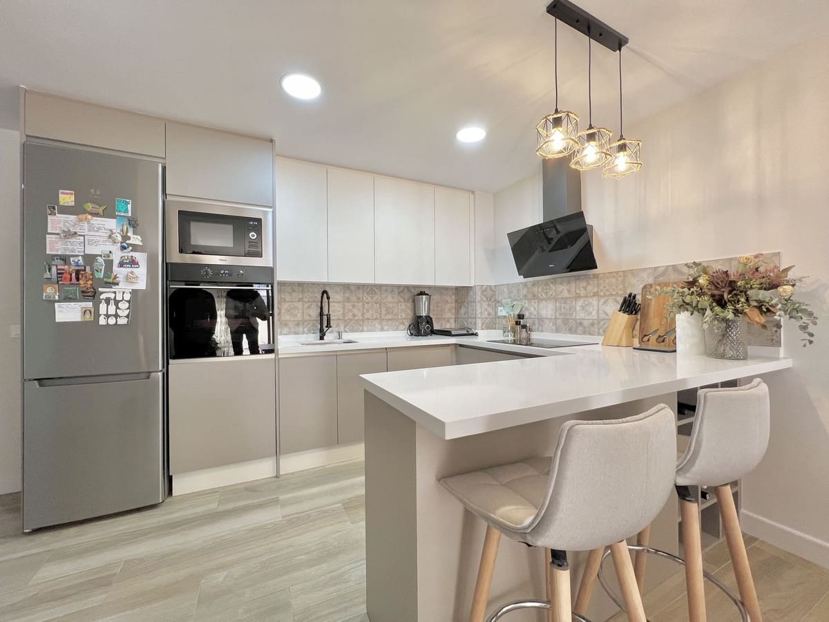 2 sovrum Lägenhet till salu i Fuengirola med garage - 530 000 € (Ref: 9479839)