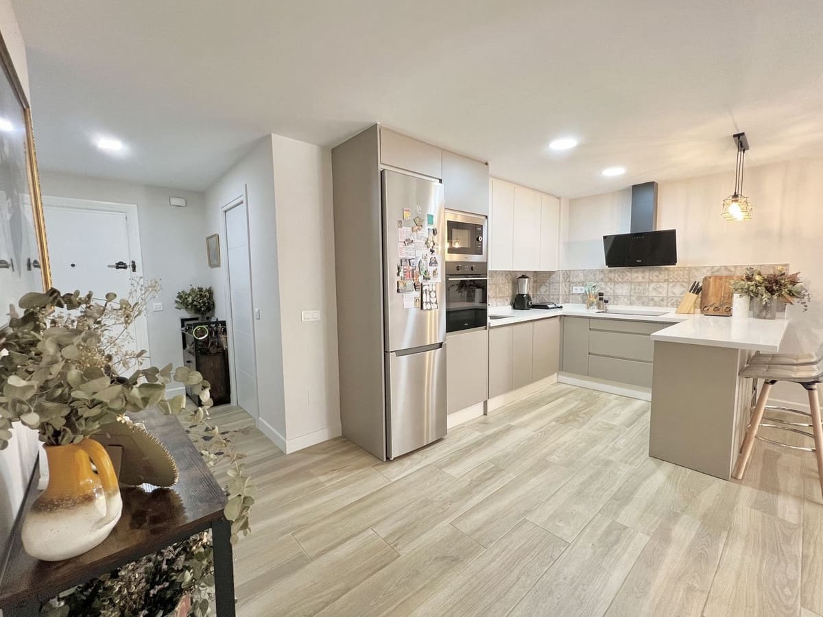 2 sovrum Lägenhet till salu i Fuengirola med garage - 530 000 € (Ref: 9479839)