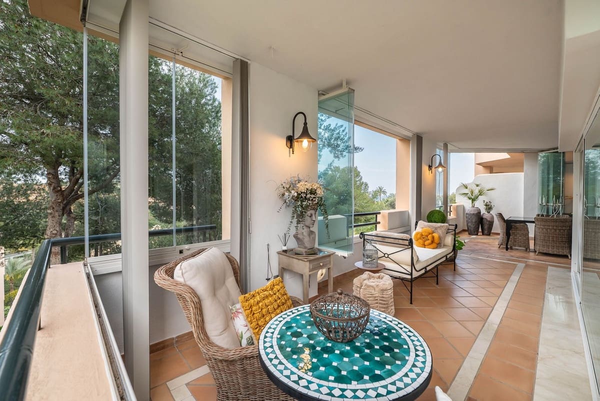 3 bedroom Apartment for sale in Elviria with pool garage - € 530,000 (Ref: 9479841)