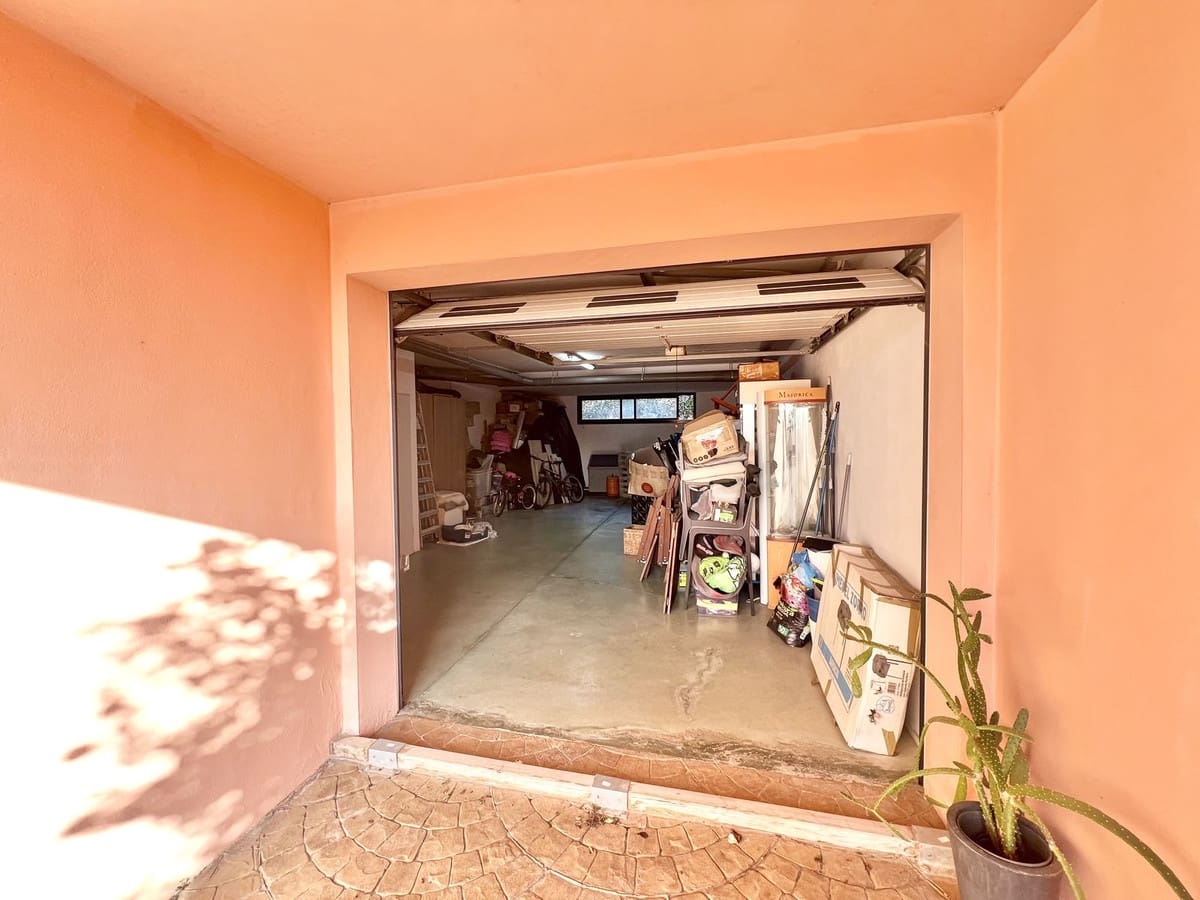 3 sovrum Hus till salu i Estepona med pool garage - 530 000 € (Ref: 9479842)