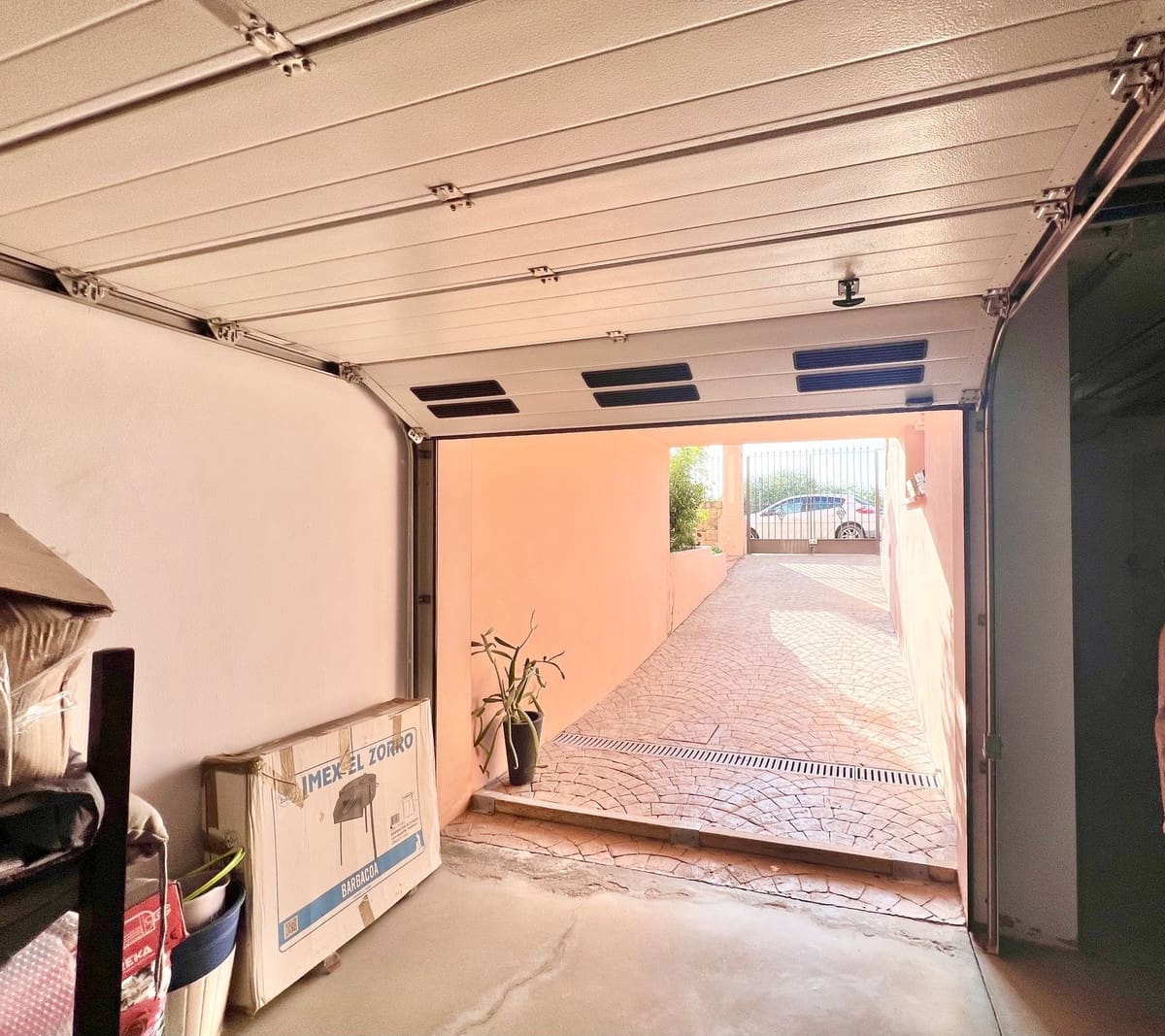 3 sovrum Hus till salu i Estepona med pool garage - 530 000 € (Ref: 9479842)