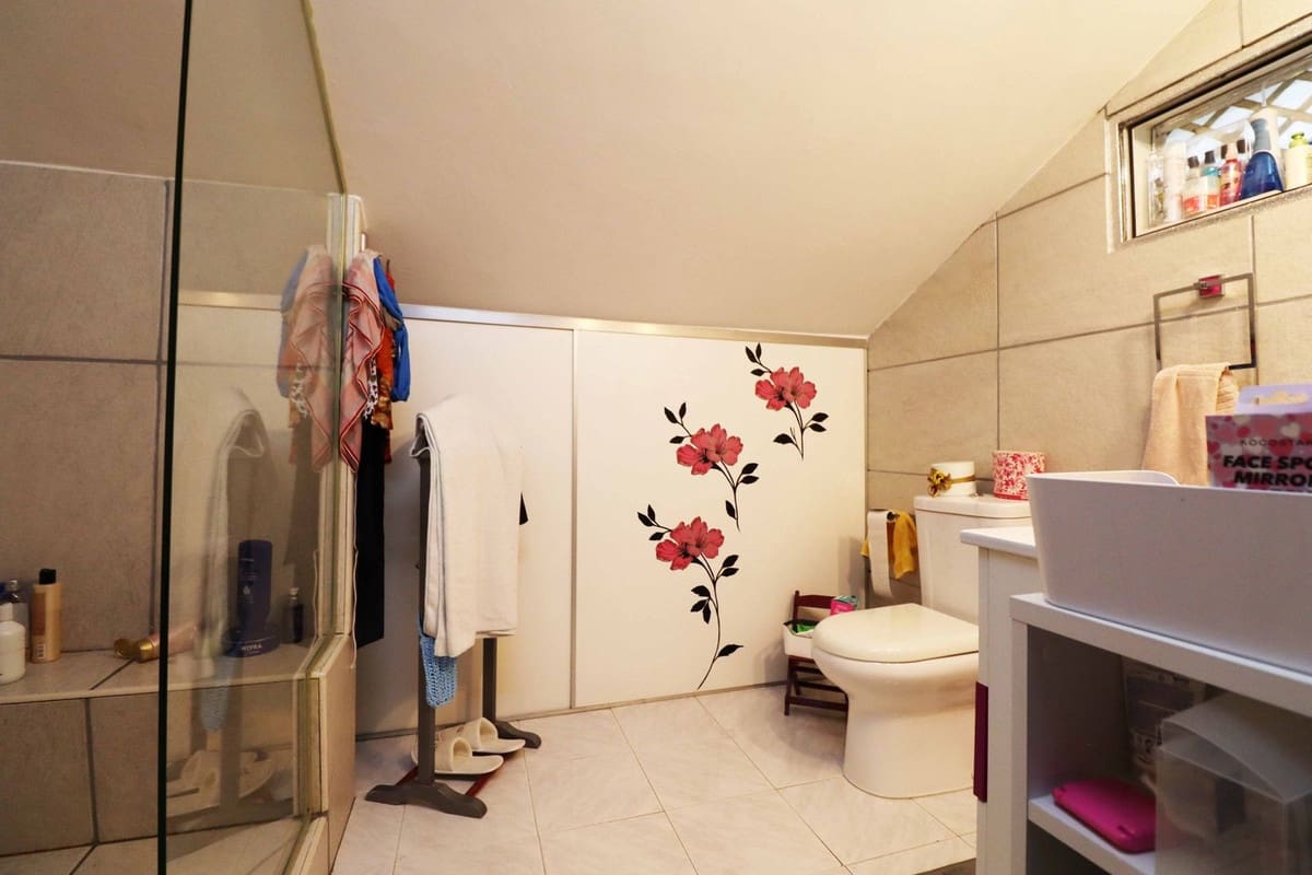 4 makuuhuone Omakotitalo myytävänä paikassa Atalaya-Isdabe mukana uima-altaan - 530 000 € (Ref: 9479843)