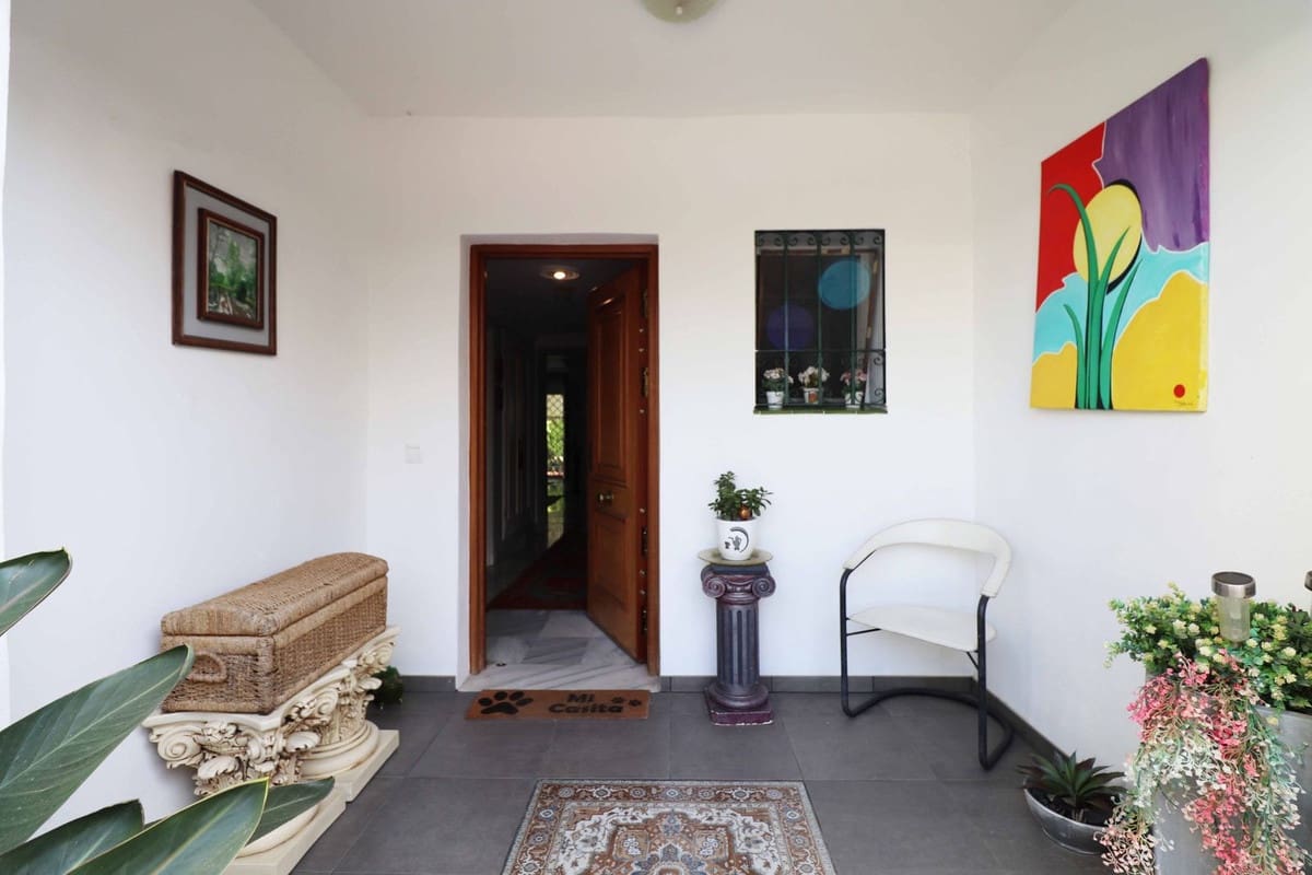 4 makuuhuone Omakotitalo myytävänä paikassa Atalaya-Isdabe mukana uima-altaan - 530 000 € (Ref: 9479843)