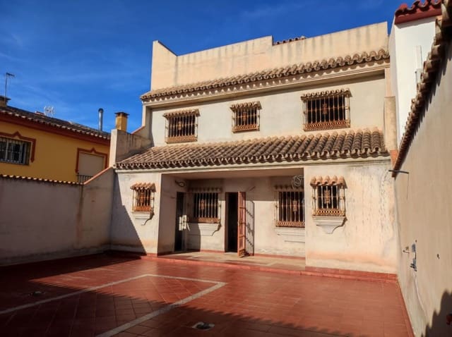 5 bedroom Townhouse for sale in Centro ciudad, Fuengirola with garage - € 531,000 (Ref: 9479846)