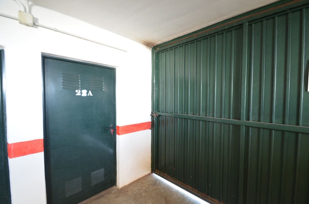 3 bedroom Apartment for sale in La Duquesa / Puerto de la Duquesa with pool garage - € 533,000 (Ref: 9479847)