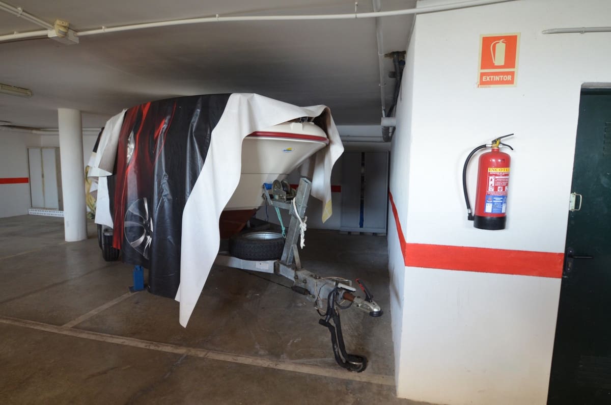 3 bedroom Apartment for sale in La Duquesa / Puerto de la Duquesa with pool garage - € 533,000 (Ref: 9479847)