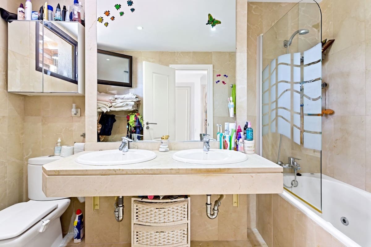 3 slaapkamer Penthouse te koop in Bahia de Casares met zwembad garage - € 535.000 (Ref: 9479851)