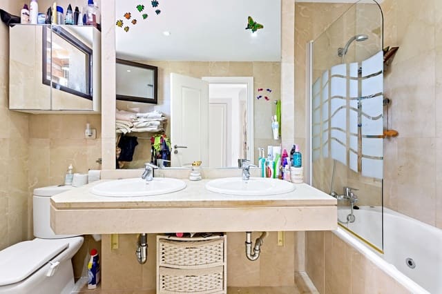 3 slaapkamer Penthouse te koop in Bahia de Casares, Casares met zwembad garage - € 535.000 (Ref: 9479851)