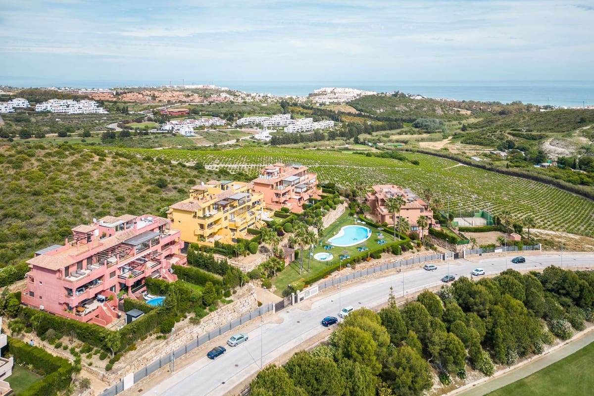 3 slaapkamer Penthouse te koop in Bahia de Casares met zwembad garage - € 535.000 (Ref: 9479851)