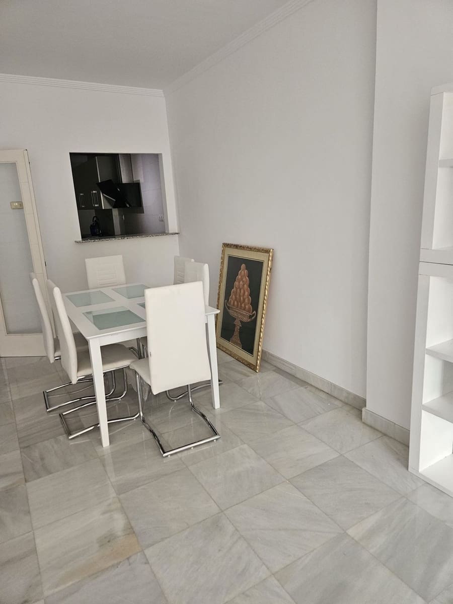 2 bedroom Apartment for sale in Estepona - € 540,000 (Ref: 9479859)