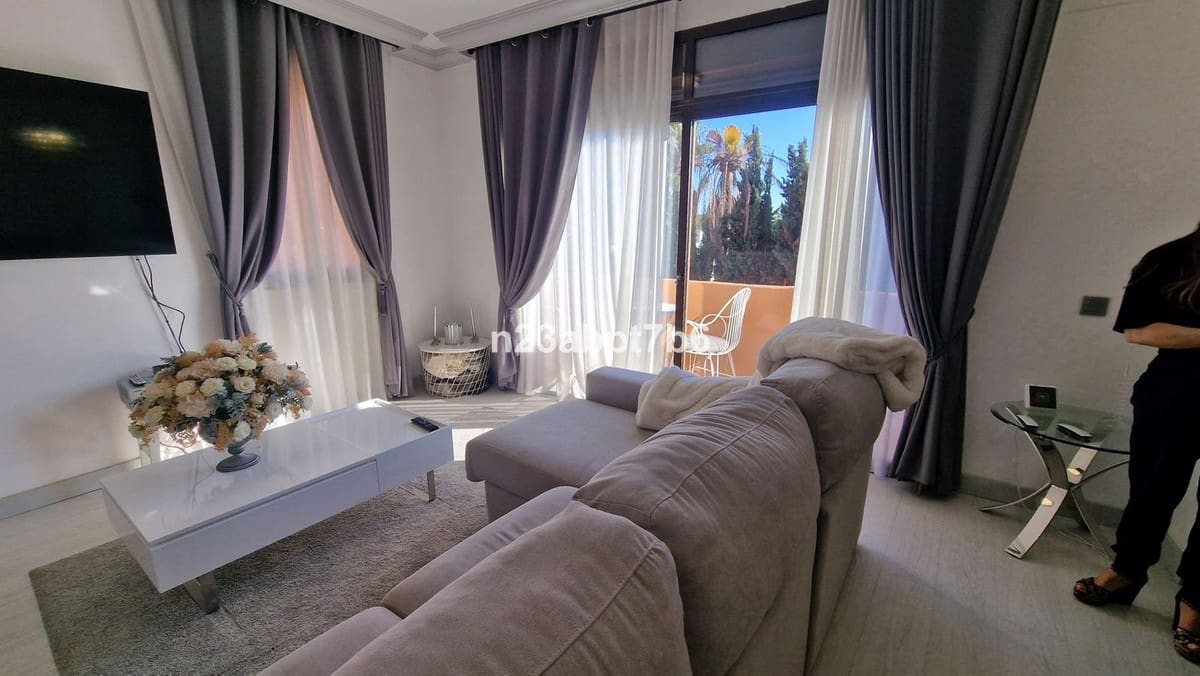 3 bedroom Penthouse for sale in El Paraiso with pool garage - € 540,000 (Ref: 9479860)