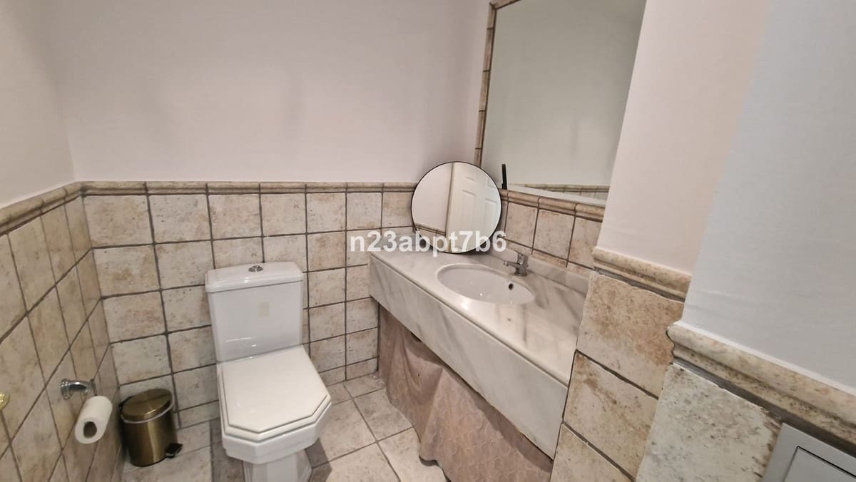 3 bedroom Penthouse for sale in El Paraiso with pool garage - € 540,000 (Ref: 9479860)