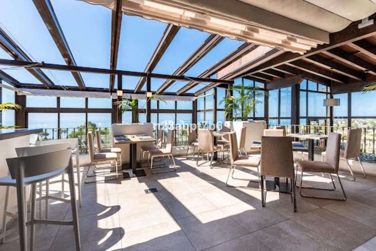 3 bedroom Penthouse for sale in El Paraiso with pool garage - € 540,000 (Ref: 9479860)