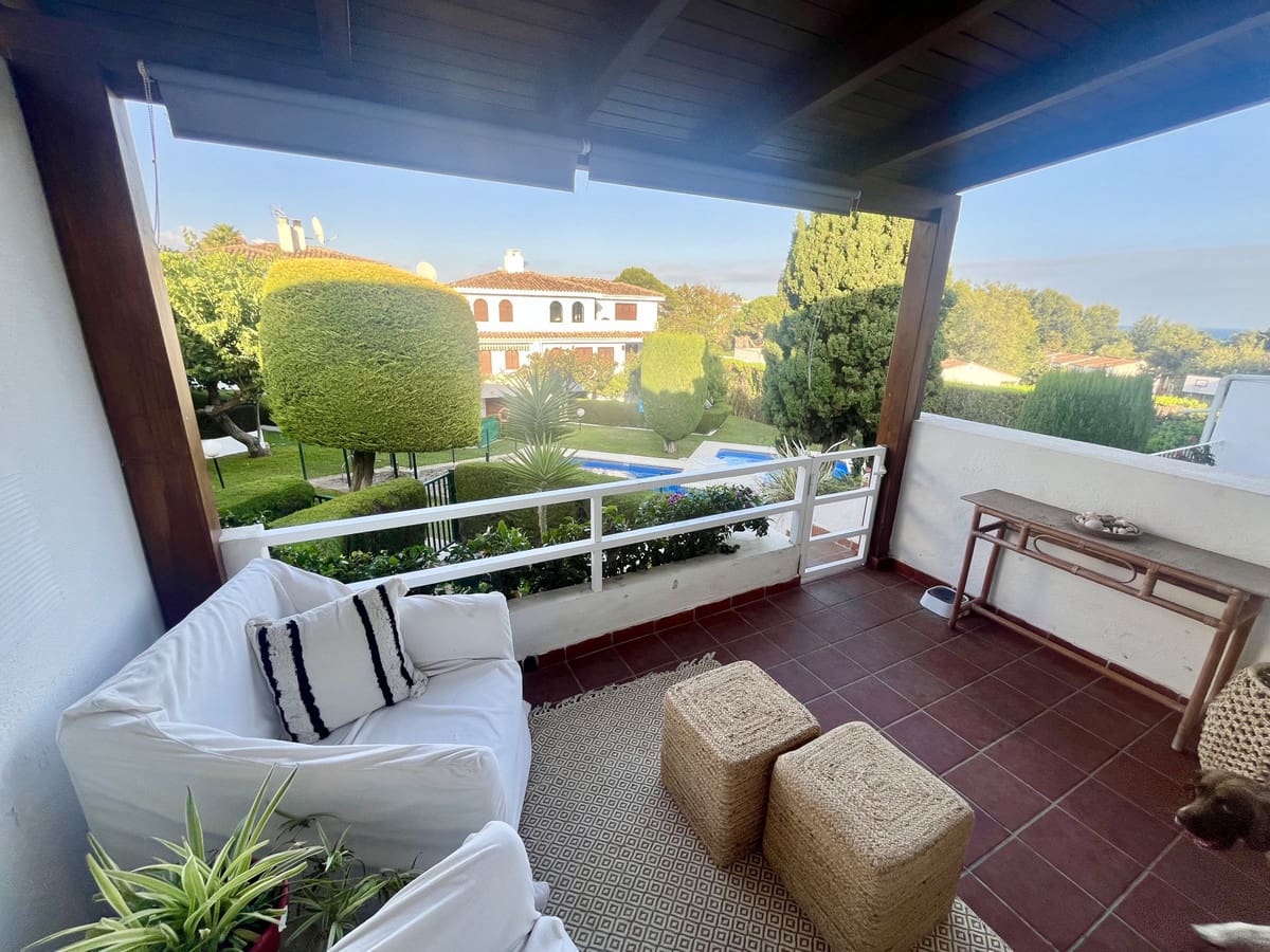2 bedroom Townhouse for sale in Costalita with pool - € 570,000 (Ref: 9479861)
