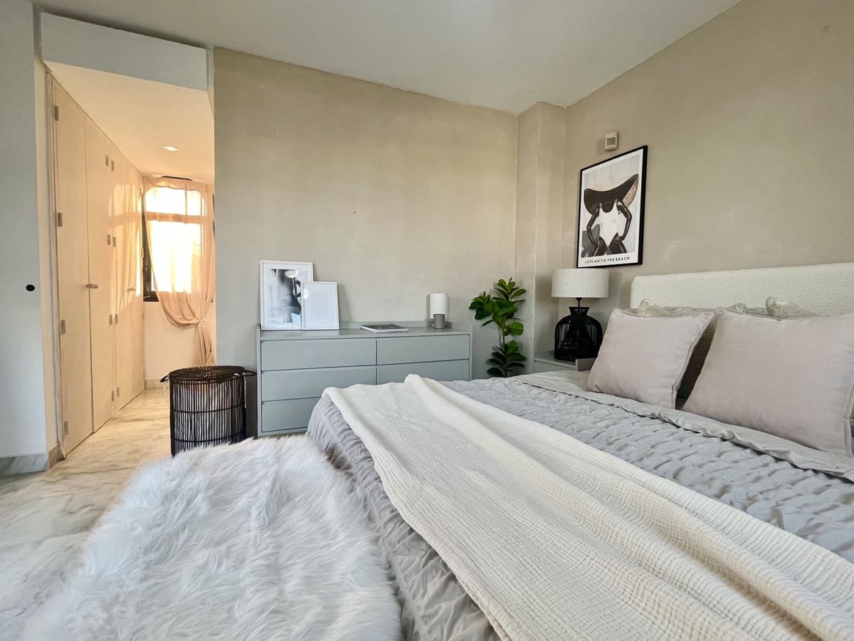 2 bedroom Townhouse for sale in Costalita with pool - € 570,000 (Ref: 9479861)