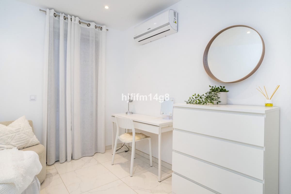 3 soveværelse Lejlighed til salg i Nueva Andalucia med swimmingpool - € 545.000 (Ref: 9479862)