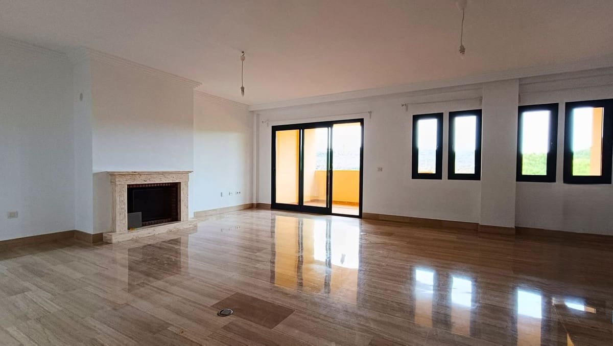 3 bedroom Apartment for sale in Sotogrande with pool - € 545,000 (Ref: 9479864)