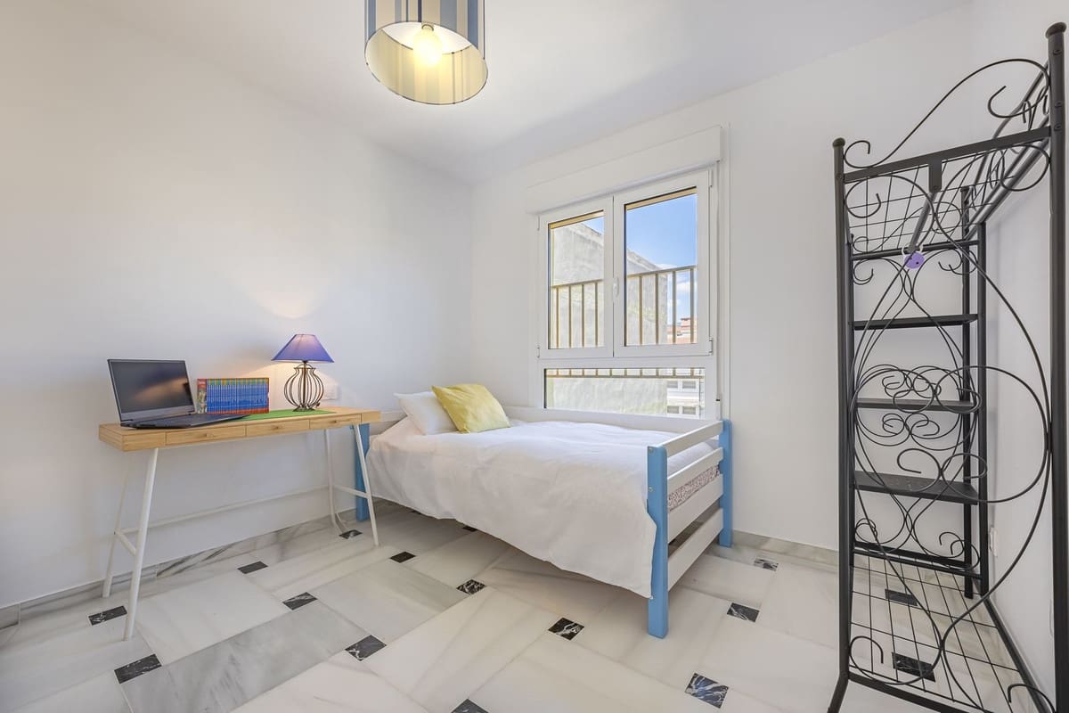 3 soverom Penthouse til salgs i Fuengirola med garasje - € 545 000 (Ref: 9479865)