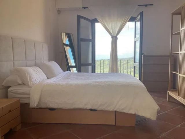 2 bedroom Townhouse for sale in Benahavís pueblo, Benahavís with pool garage - € 545,000 (Ref: 9479867)