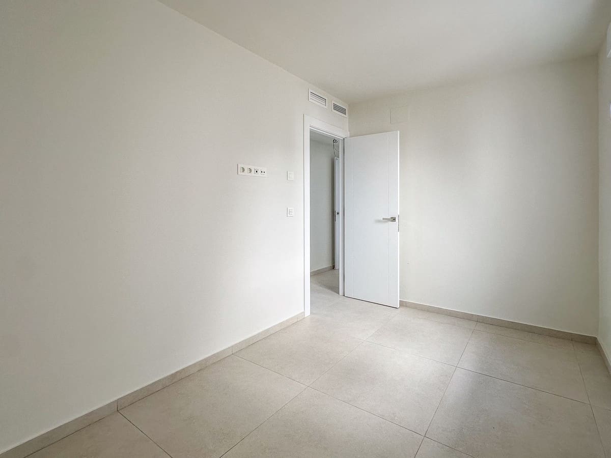 3 slaapkamer Appartement te koop in Fuengirola - € 546.000 (Ref: 9479870)