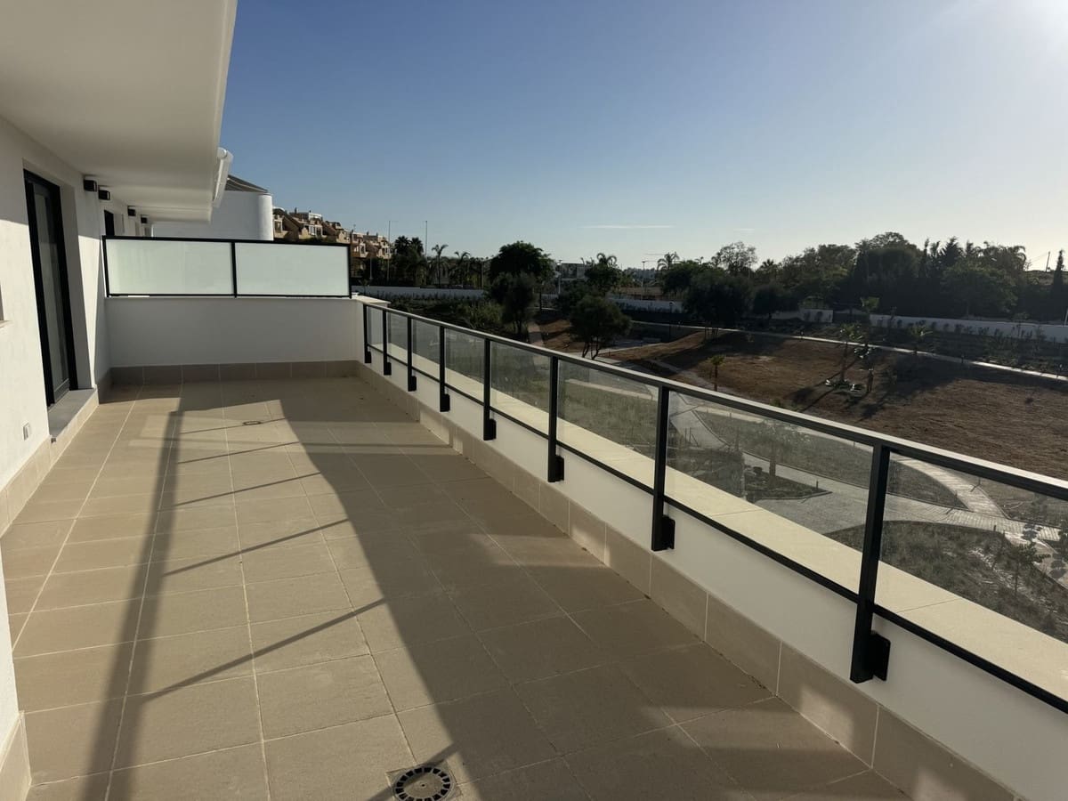 3 bedroom Penthouse for sale in New Golden Mile with pool - € 549,000 (Ref: 9479874)