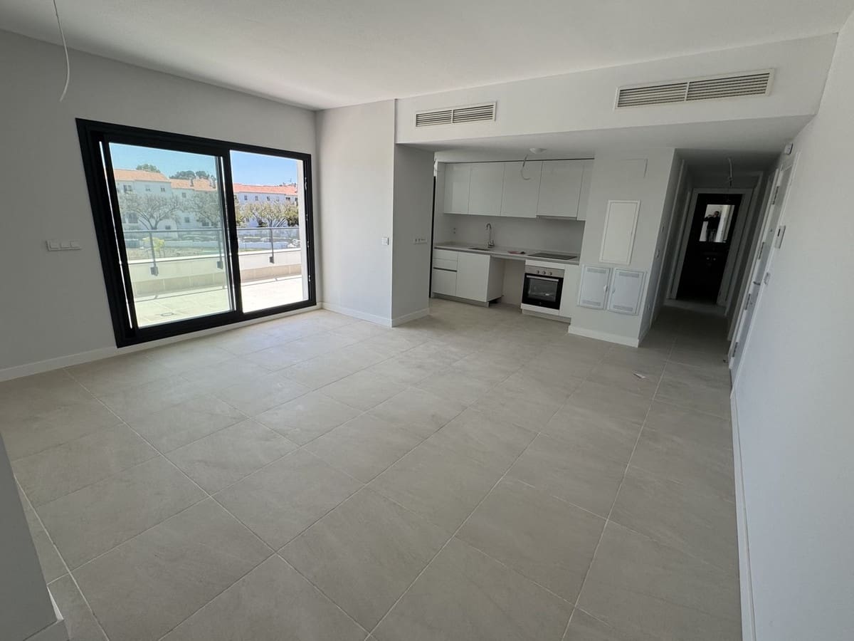 3 bedroom Penthouse for sale in New Golden Mile with pool - € 549,000 (Ref: 9479874)