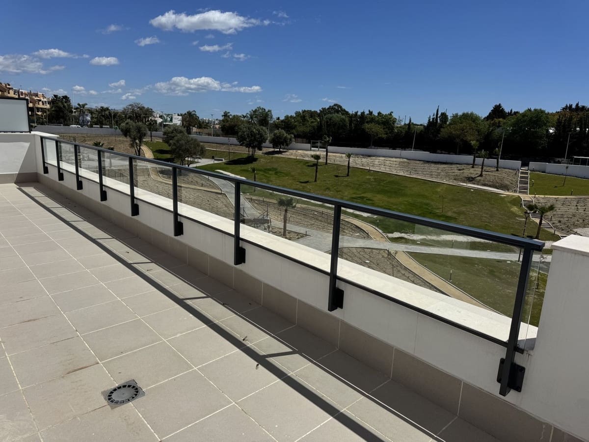 3 bedroom Penthouse for sale in New Golden Mile with pool - € 549,000 (Ref: 9479874)