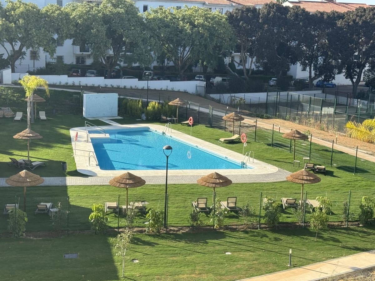 3 bedroom Penthouse for sale in New Golden Mile with pool - € 549,000 (Ref: 9479874)