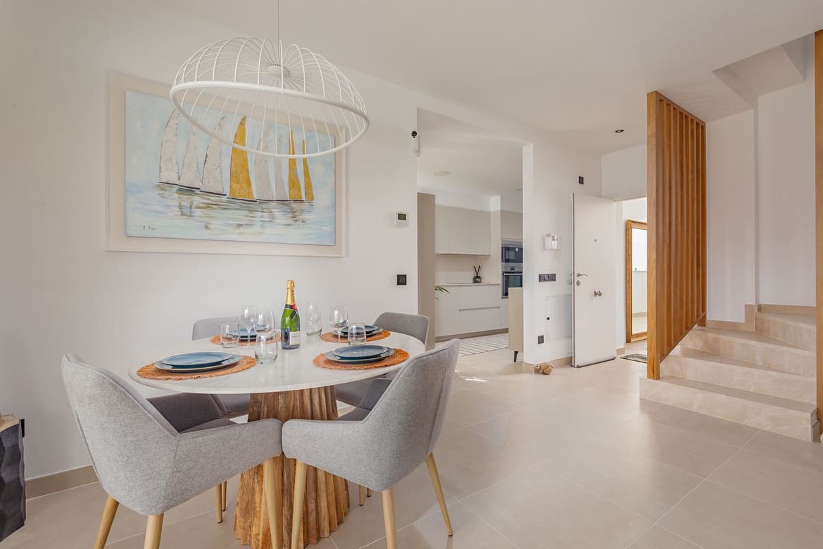 2 bedroom Apartment for sale in Bahia de Casares with pool garage - € 549,000 (Ref: 9479877)