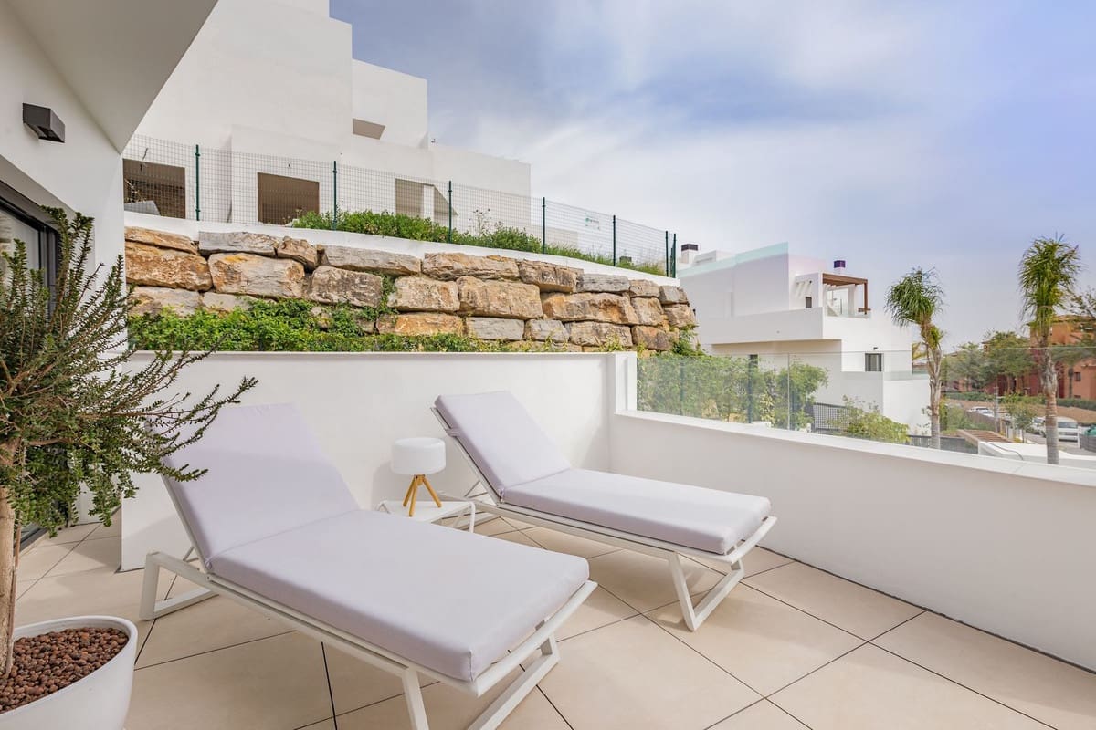 2 bedroom Apartment for sale in Bahia de Casares with pool garage - € 549,000 (Ref: 9479877)