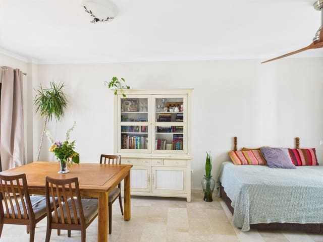 Pareado de 3 habitaciones en Manilva Pueblo, Manilva en venta con piscina - 549.000 € (Ref: 9479878)