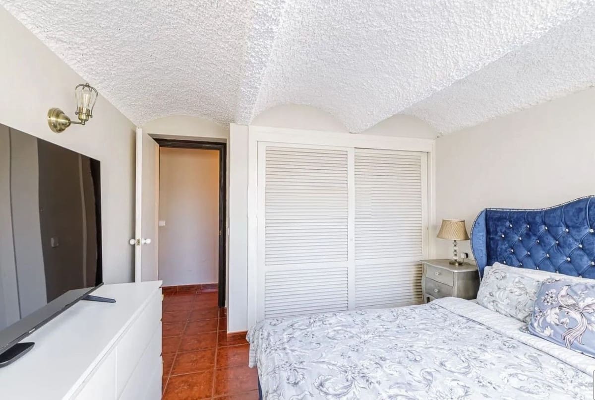 Casa de 3 habitaciones en Bahía Dorada en venta con piscina - 549.000 € (Ref: 9479879)