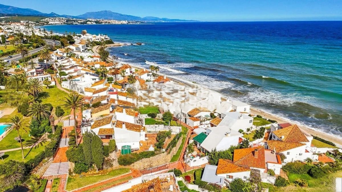 Casa de 3 habitaciones en Bahía Dorada en venta con piscina - 549.000 € (Ref: 9479879)