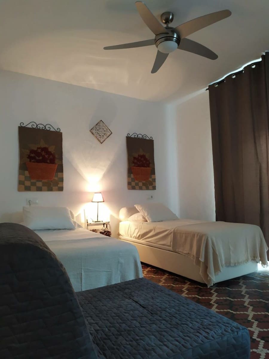 Casa de 2 habitaciones en Estepona en venta - 549.950 € (Ref: 9479885)