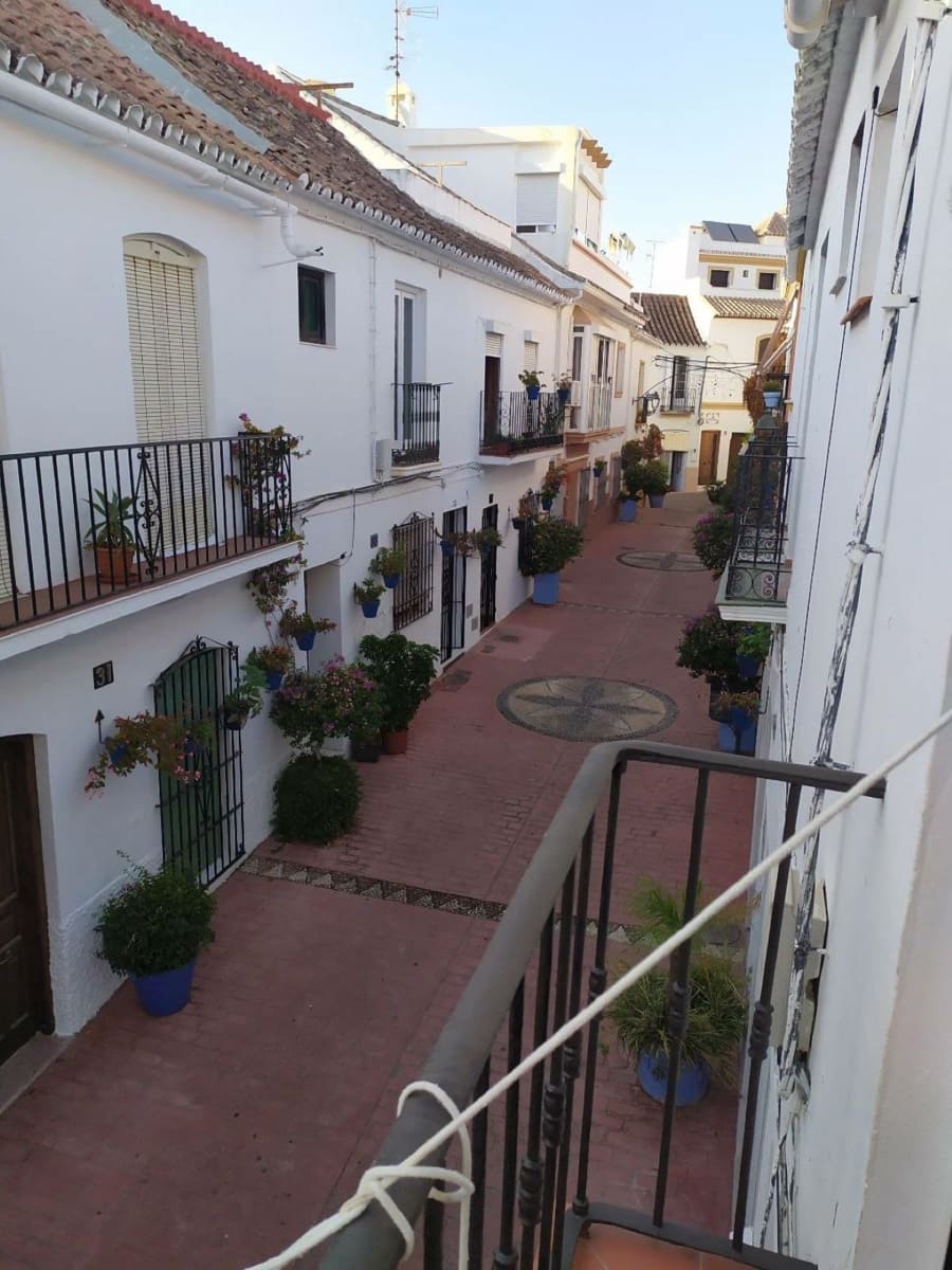 Casa de 2 habitaciones en Estepona en venta - 549.950 € (Ref: 9479885)
