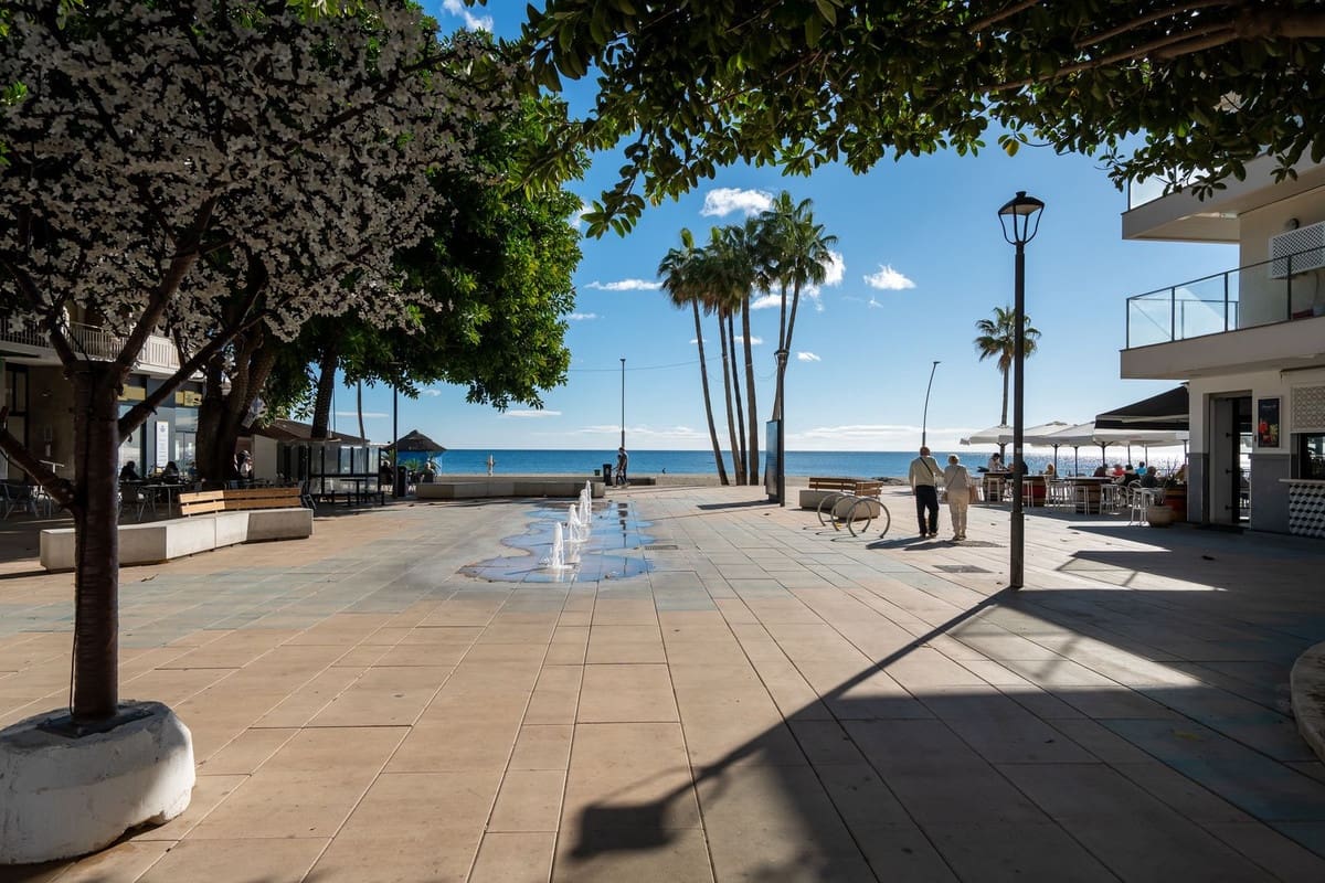 Casa de 2 habitaciones en Estepona en venta - 549.950 € (Ref: 9479885)