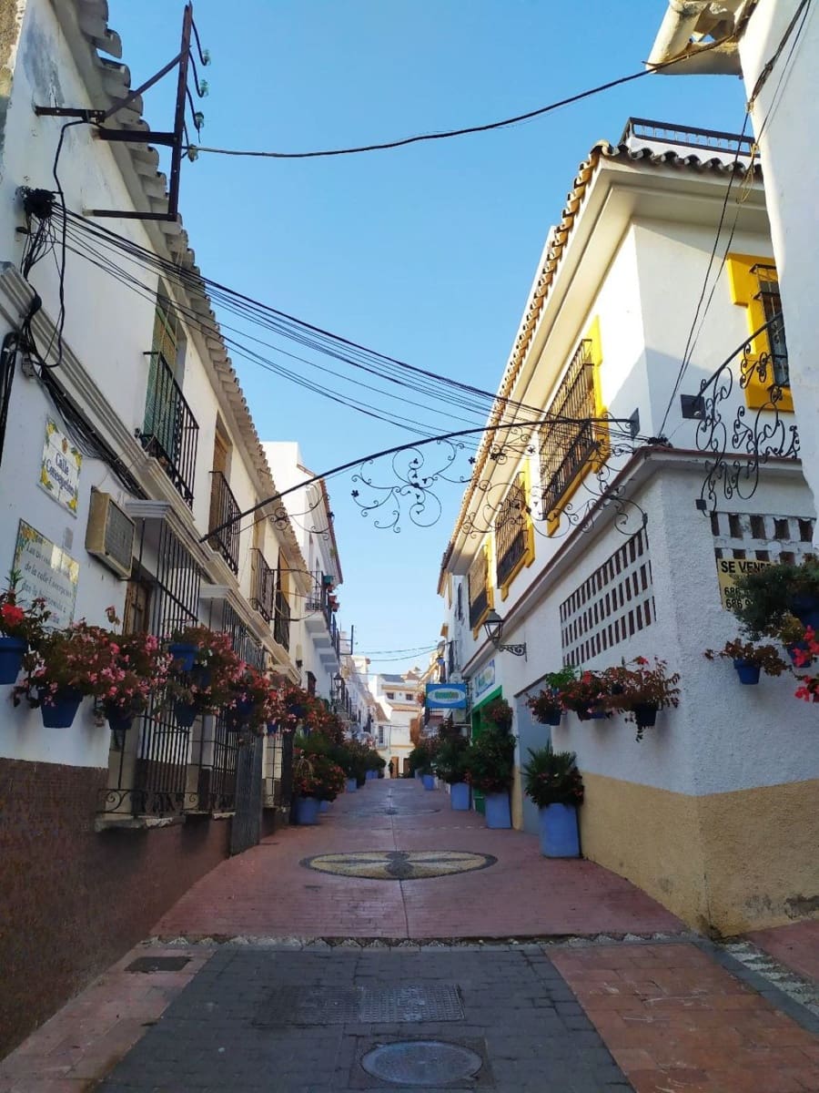 Casa de 2 habitaciones en Estepona en venta - 549.950 € (Ref: 9479885)