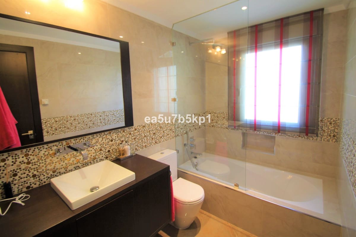 3 soverom Leilighet til salgs i Benahavis med svømmebasseng - € 550 000 (Ref: 9479886)