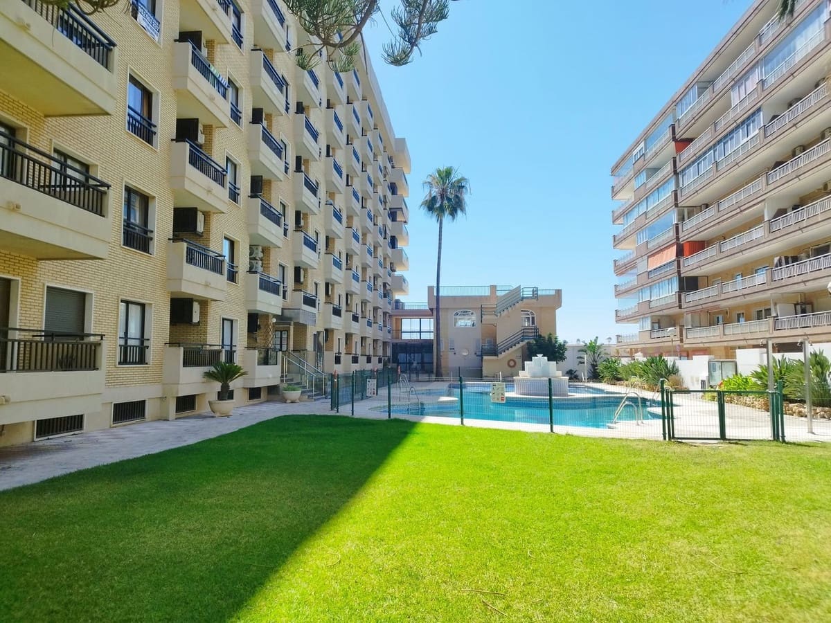 2 slaapkamer Appartement te koop in Fuengirola met zwembad - € 550.000 (Ref: 9479887)