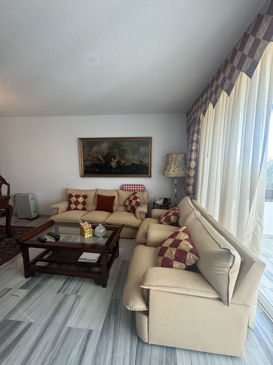 3 bedroom Apartment for sale in Las Chapas with pool garage - € 550,000 (Ref: 9479889)