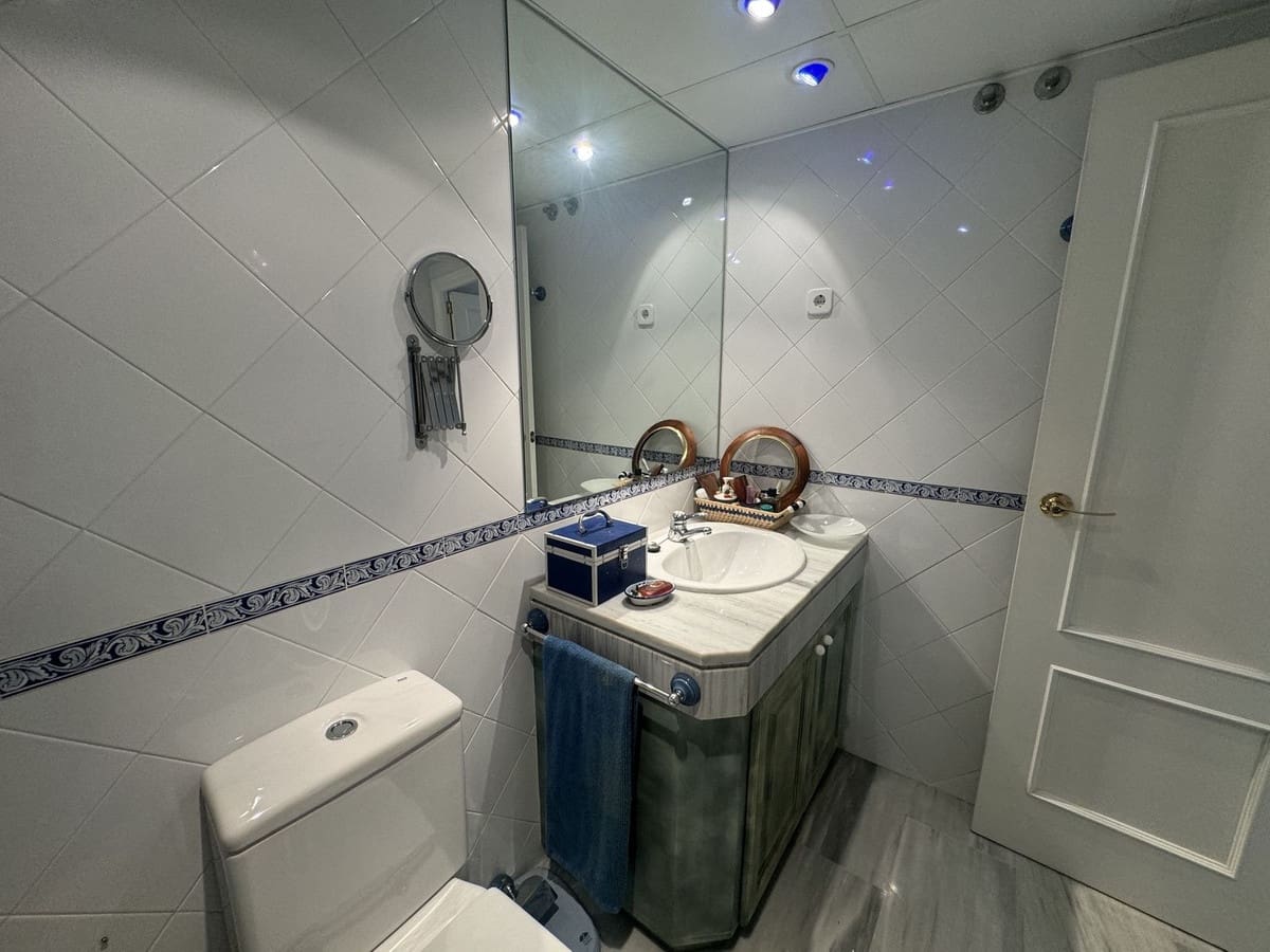 3 bedroom Apartment for sale in Las Chapas with pool garage - € 550,000 (Ref: 9479889)